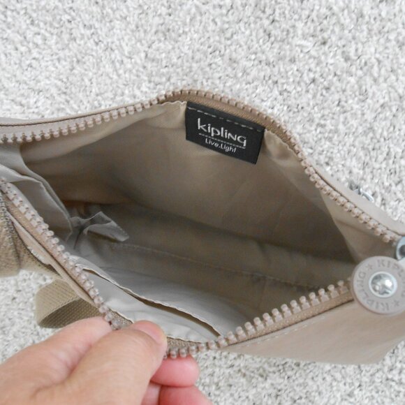 Kipling Nylon Beige Tan Crossbody Bag Should Bag 6.5"x9.5"x2.75" No monkey - Picture 13 of 13